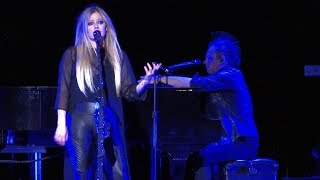 Avril Lavigne Breakaway live debut Fox Theater Oakland CA September 17 2019 4K [upl. by Dilan]