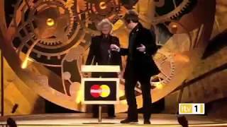 Peter Kay calls Liam Gallagher a Knobhead  ITV1 Brits 2010 [upl. by Nayar444]