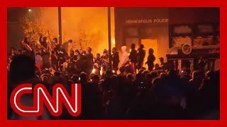 CNN reporter says zero police presence as Minneapolis precinct burns [upl. by Sanderson]