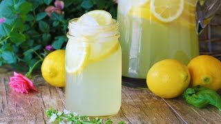 How to Make Homemade Lemonade Using Real Lemons [upl. by Laurentium]