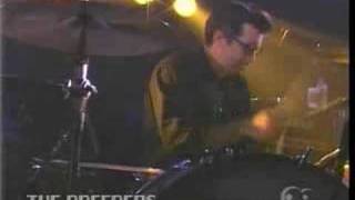 The Breeders  Cannonball live 030703 [upl. by Haleelahk]