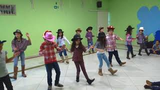 Festa junina  coreografia country  ANY MAN OF MINE [upl. by Halyahs942]