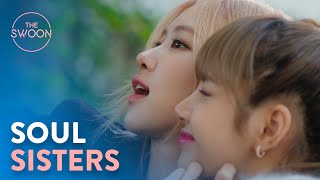 How BLACKPINK Rosé and Lisa became best friends  BLACKPINK Light Up The Sky ENG SUB [upl. by Neemsaj939]