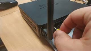 How to Hard Reset router Cisco [upl. by Martine]