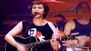 КИНО  Группа Крови rare  VIKTOR TSOI CAM engfrance SUBTITLES May 05  1990 [upl. by Ri659]