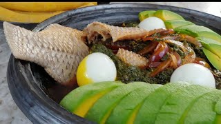 Amazingly delicious brod3 ampesie ne kontomire abom boiled plantains and cocoyam leaves sauce [upl. by Ronel]