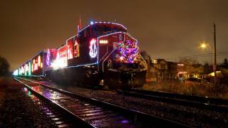 The Canadian Pacific Holiday Train Lights Up The Night HD [upl. by Rashida]