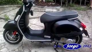 Vespa GTS 300 Super Sport REMUS SOUND [upl. by Comfort889]