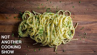 how to make SPAGHETTI AGLIO E OLIO like an ITALIAN [upl. by Urbani]