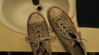 EASY LIFE HACK How to Clean White Converse [upl. by Uziel788]