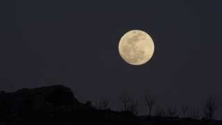 Full Moon Rise Telephoto Timelapse  680 mm [upl. by Yager]