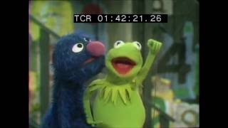 Sesame Street  Kermit and Grover draw a Q [upl. by Davide]