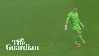 Mainz goalkeeper takes his eye off the ball attempting to play a pass [upl. by Na326]