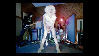 Button Pusher  Amyl amp The Sniffers Live [upl. by Reppiks]