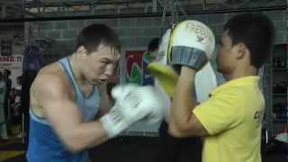 Ruslan Provodnikov hits pads in Baguio in Pacquiao Camp [upl. by Assenar]