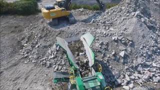 McCloskey J40  ST80TV  Concassage de béton  Concrete crushing [upl. by Sterrett]