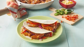 Quick amp Easy Chicken Fajitas Recipe  Old El Paso [upl. by Oinoitna]