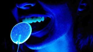 How Black Lights Work  In 60 Seconds [upl. by Knowlton]