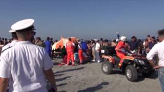 RAVENNA Incidente allo show delle Frecce Tricolore  VIDEO [upl. by Nissy159]